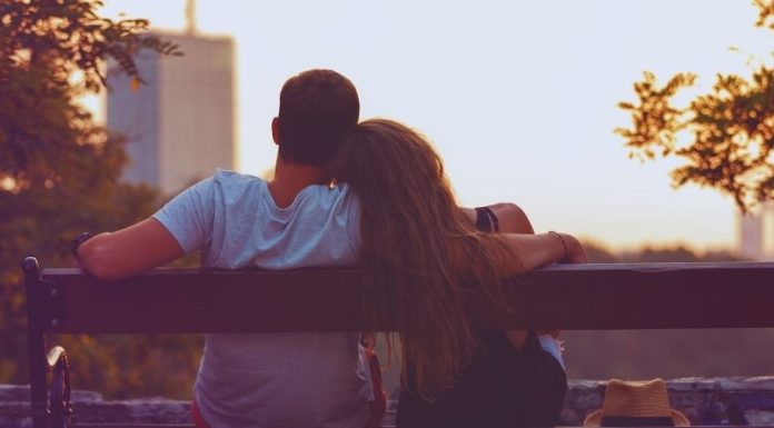 POTPUNI ŠOK U LJUBAVI NA KRAJU GODINE, BIVŠA LJUBAV SE VRAĆA: OVIM znacima stiže sve ono o čemu ne mogu ni sanjati!