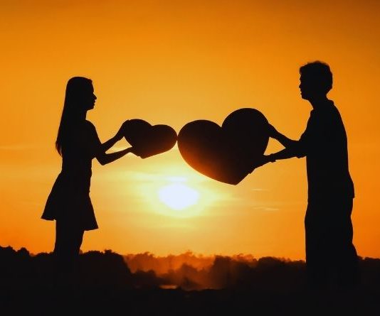 ISTINA O LJUBAVI IZLAZI NA VIDELO: Nema više skrivanja, evo koje znakove bivša ljubav želi nazad, a kome dolaze čarobni dani!