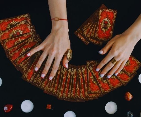 VELIKI CIGANSKI HOROSKOP DO 7. MAJA: Dani poraza, šokantnih saznanja, izdaja, ali i nečega divnog, evo šta dolazi SVIM znacima!